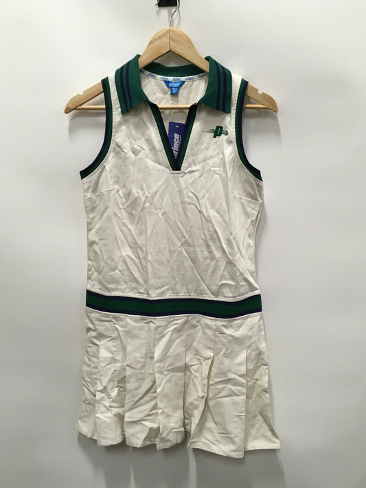 Green & White Athletic Dress Clothes Mentor, Size Xs