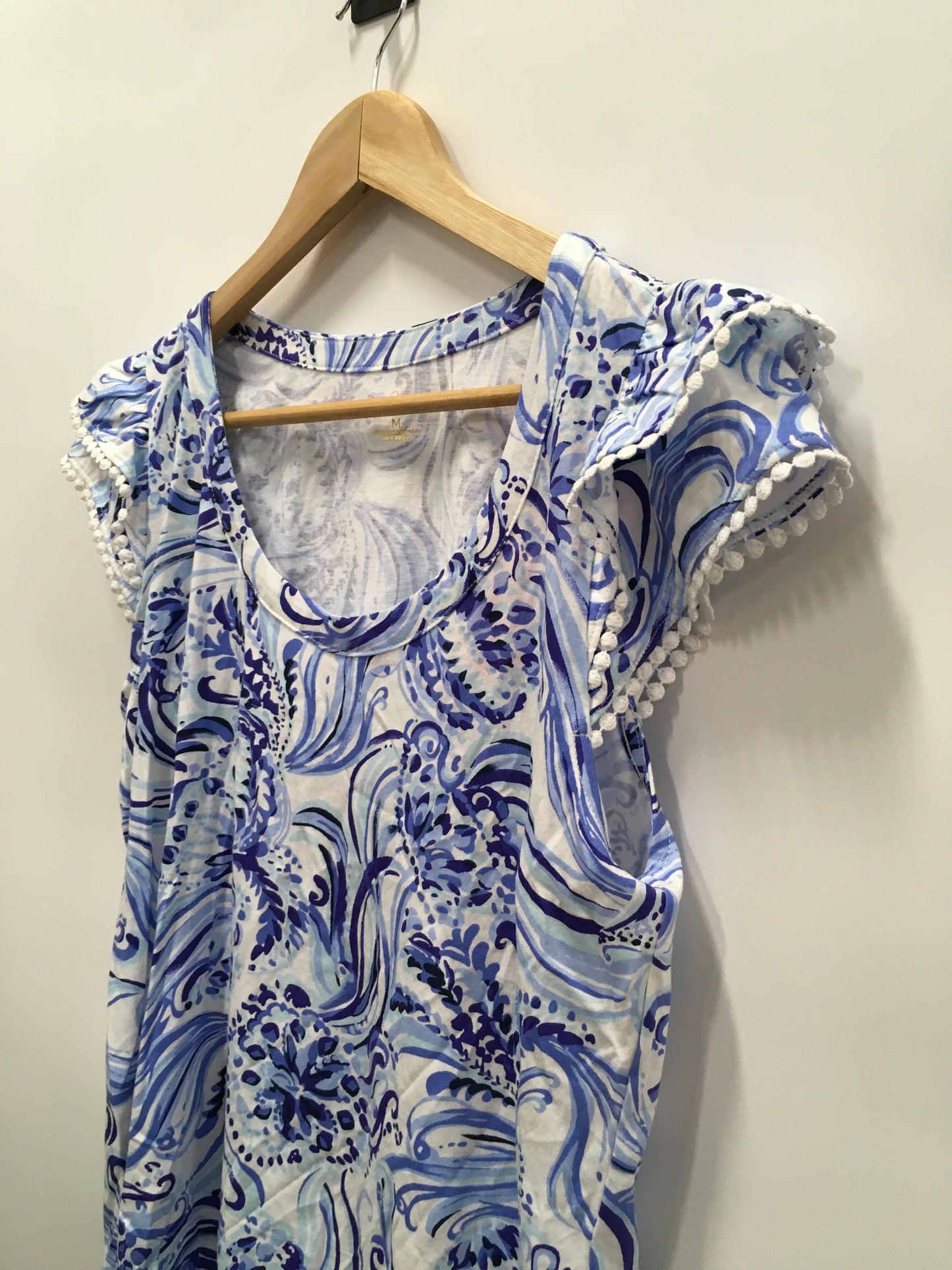 Dress Casual Short By Lilly Pulitzer In Blue & White, Size: M