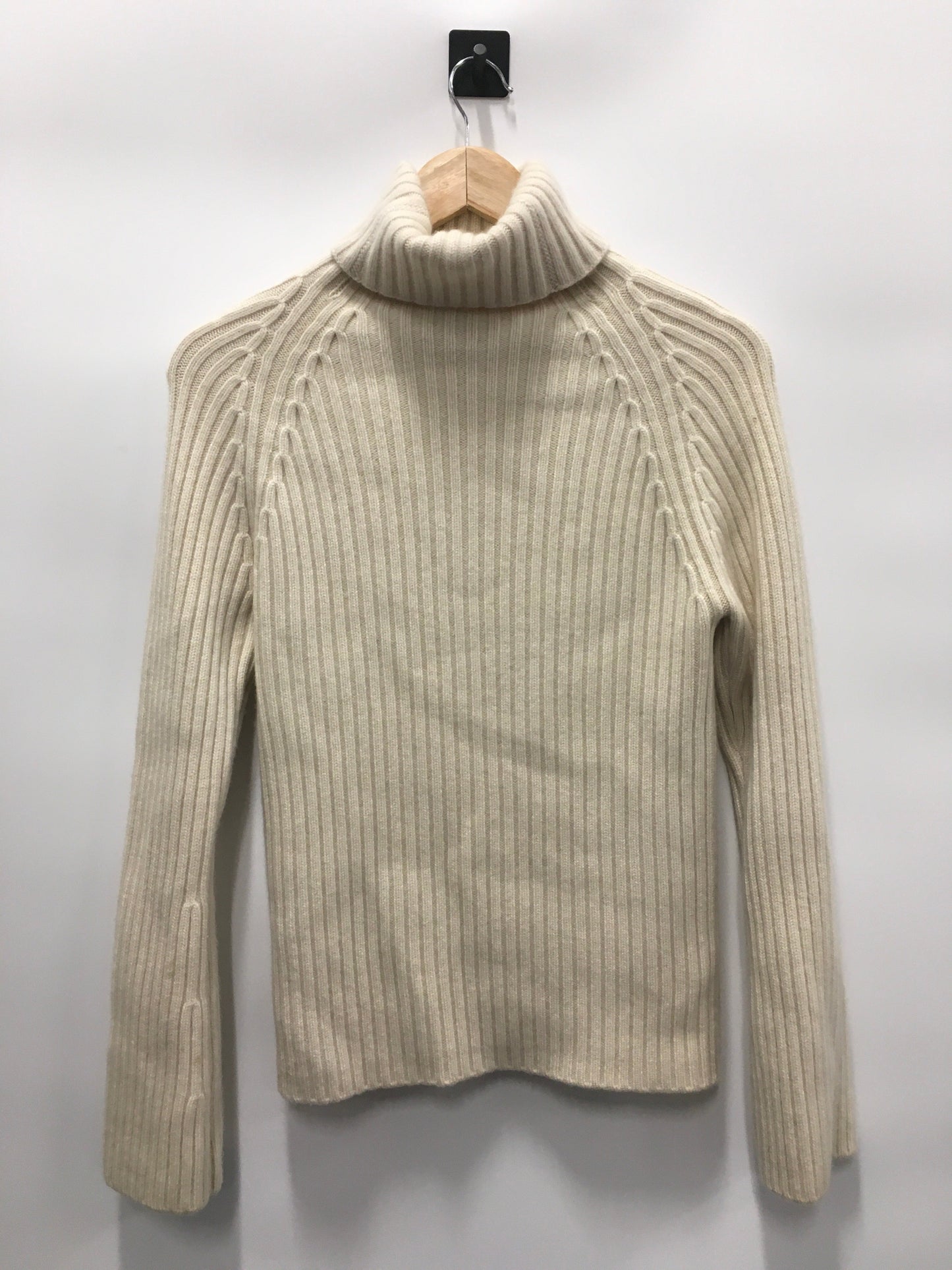 Cream Sweater Cashmere Banana Republic, Size 6