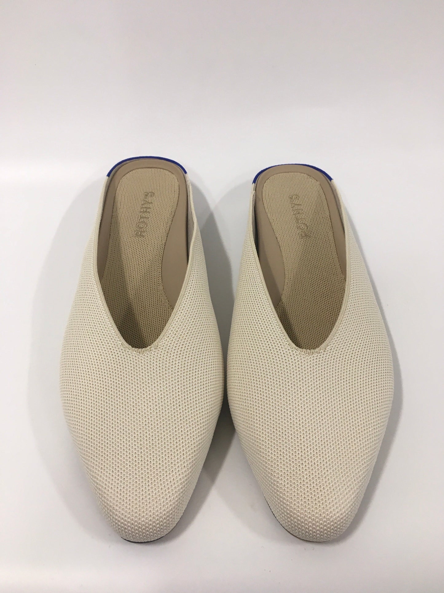 Shoes Flats By Rothys In Cream, Size: 10.5