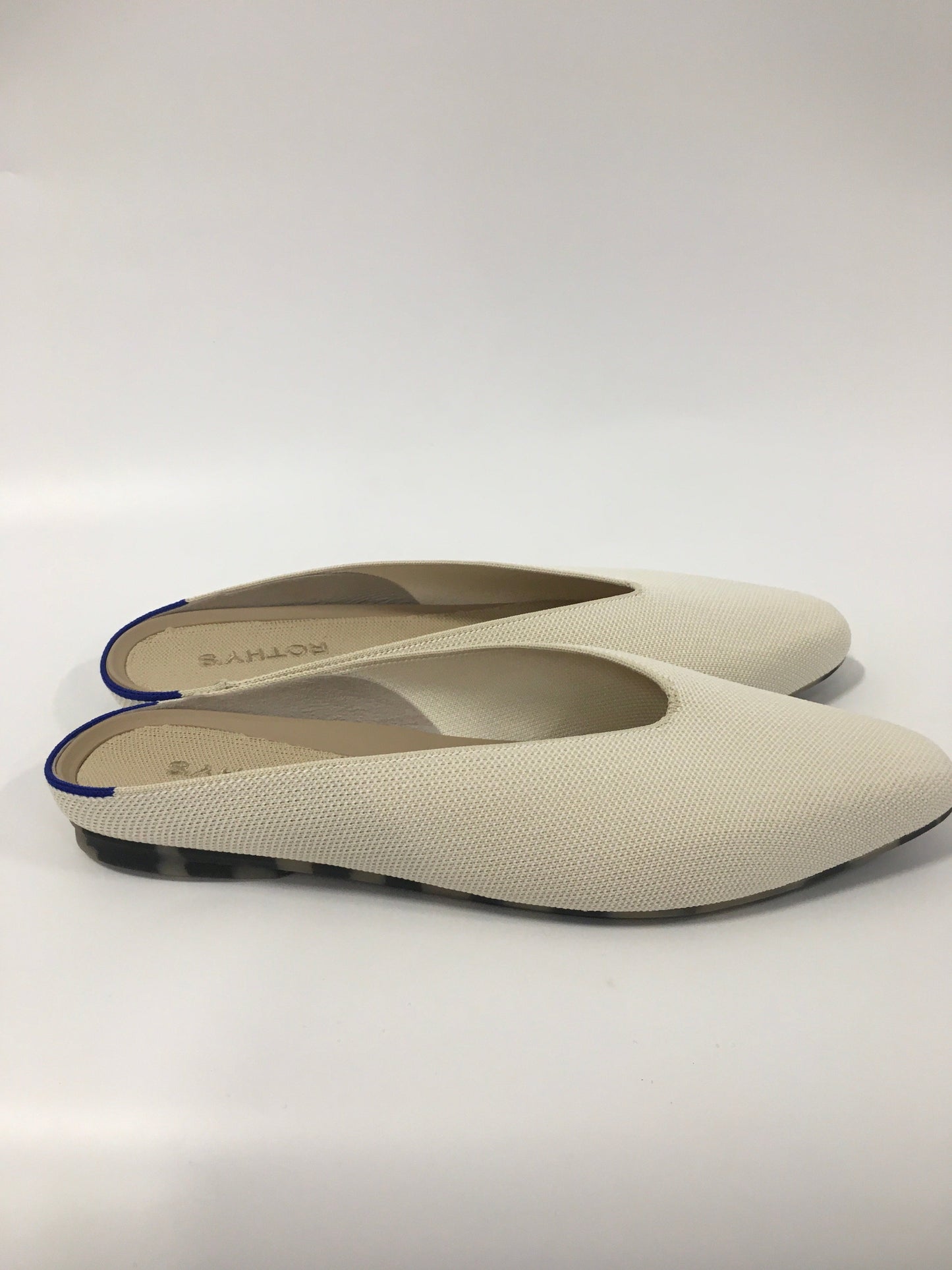 Shoes Flats By Rothys In Cream, Size: 10.5