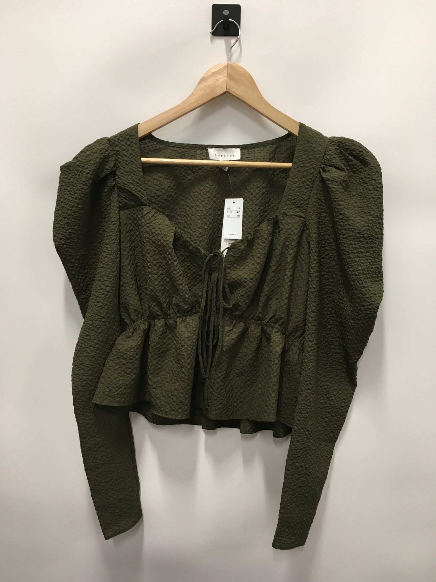 Top Long Sleeve By Top Shop In Green, Size: L