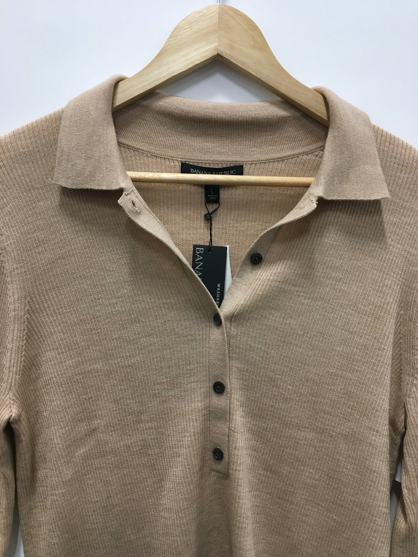 Top Long Sleeve By Banana Republic In Tan, Size: L