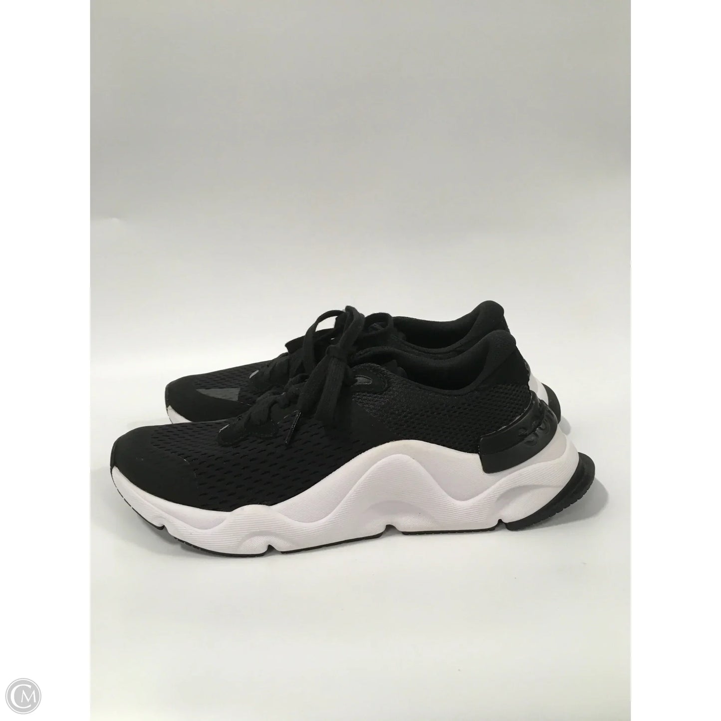 Shoes Athletic By Sorel In Black & White, Size: 8.5