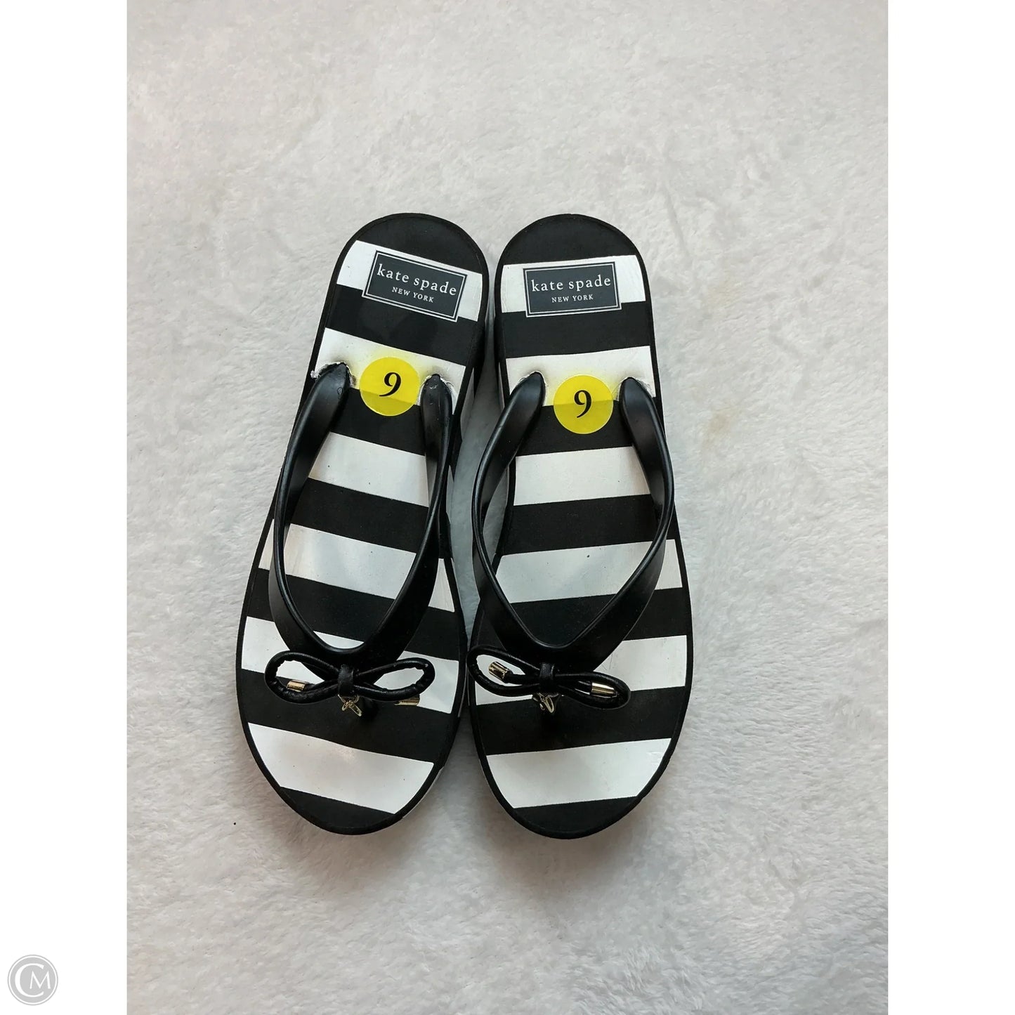 Sandals Designer By Kate Spade In Striped Pattern, Size: 9