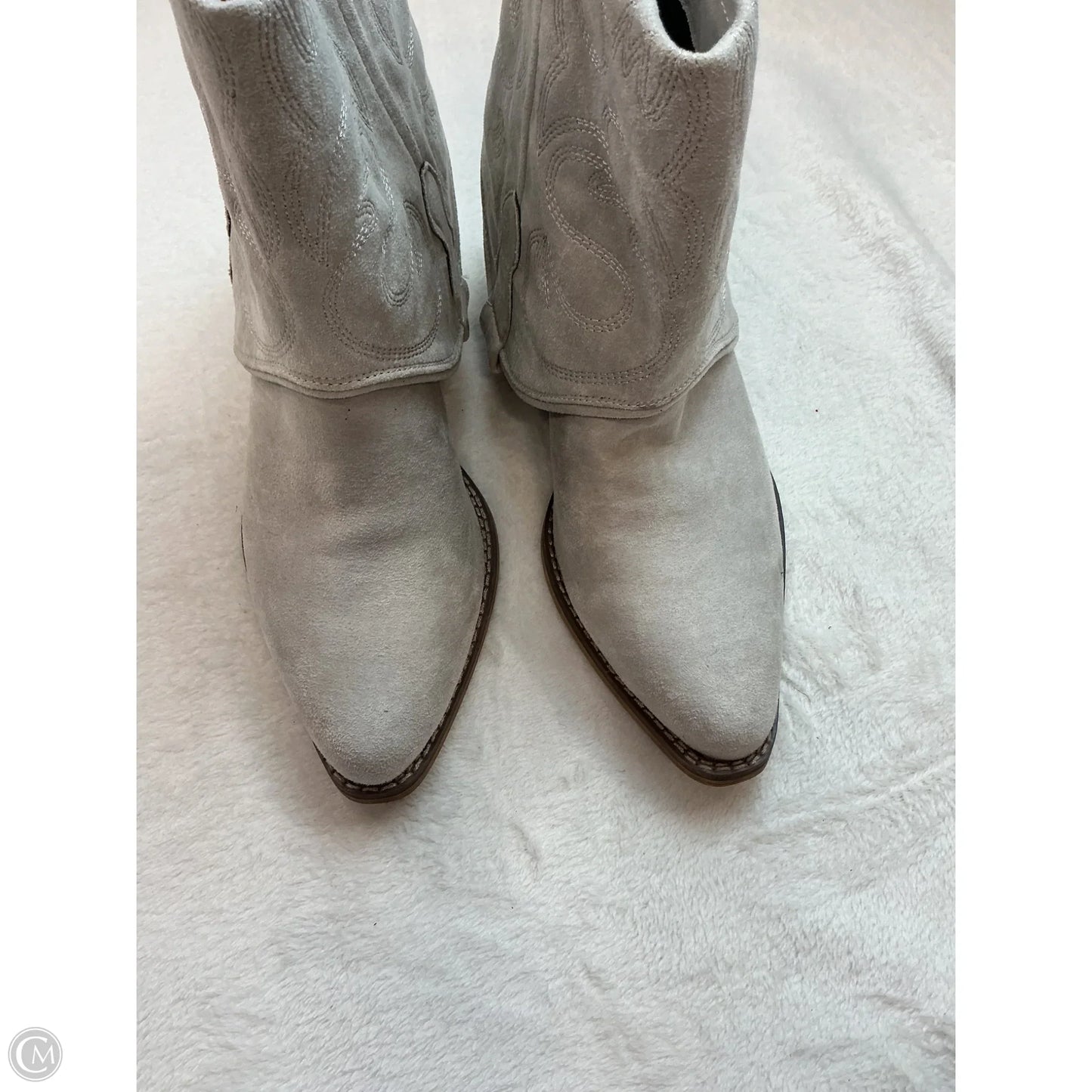 Boots Ankle Heels By Clothes Mentor In Grey, Size: 10