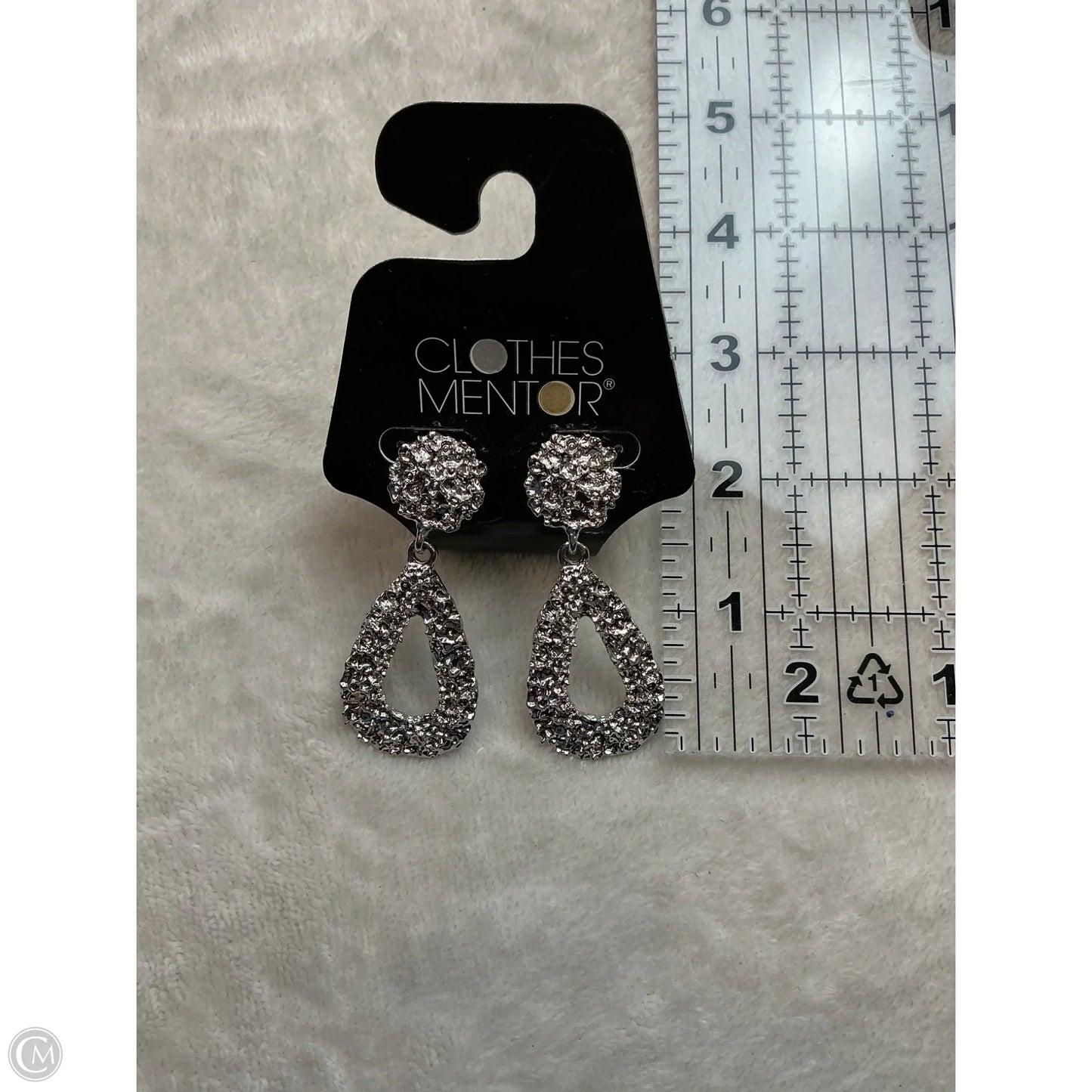 Earrings Dangle/drop By Clothes Mentor