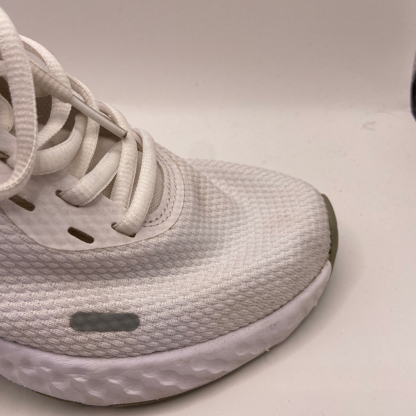 Shoes Athletic By Nike In White, Size: 6.5
