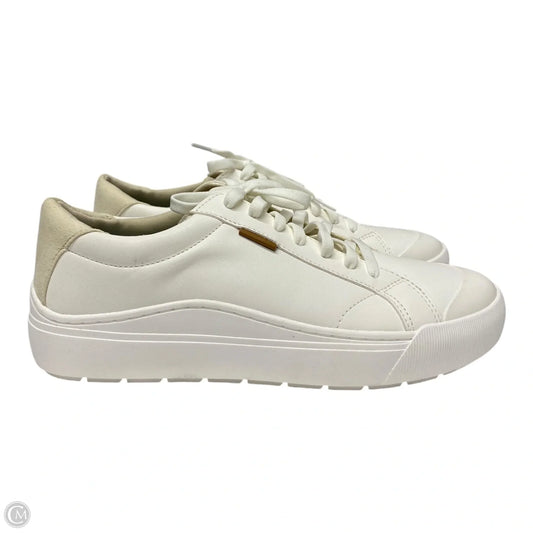 Shoes Sneakers By Dr Scholls In White, Size: 11