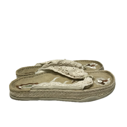 Cream Sandals Flip Flops By Earth, Size: 9