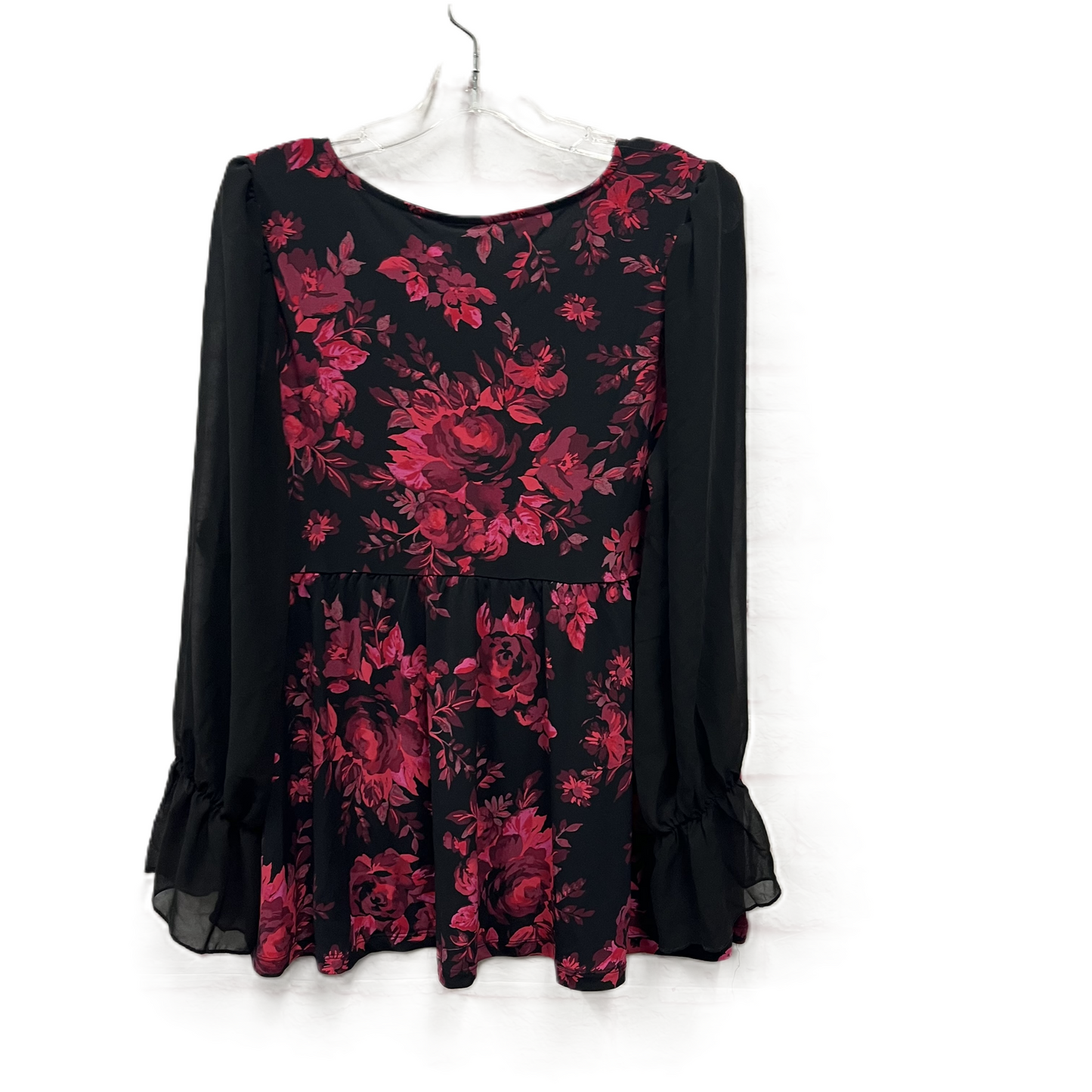 Top Long Sleeve By Torrid In Pink, Size: M