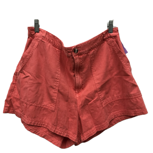 Shorts By Universal Thread  Size: 16