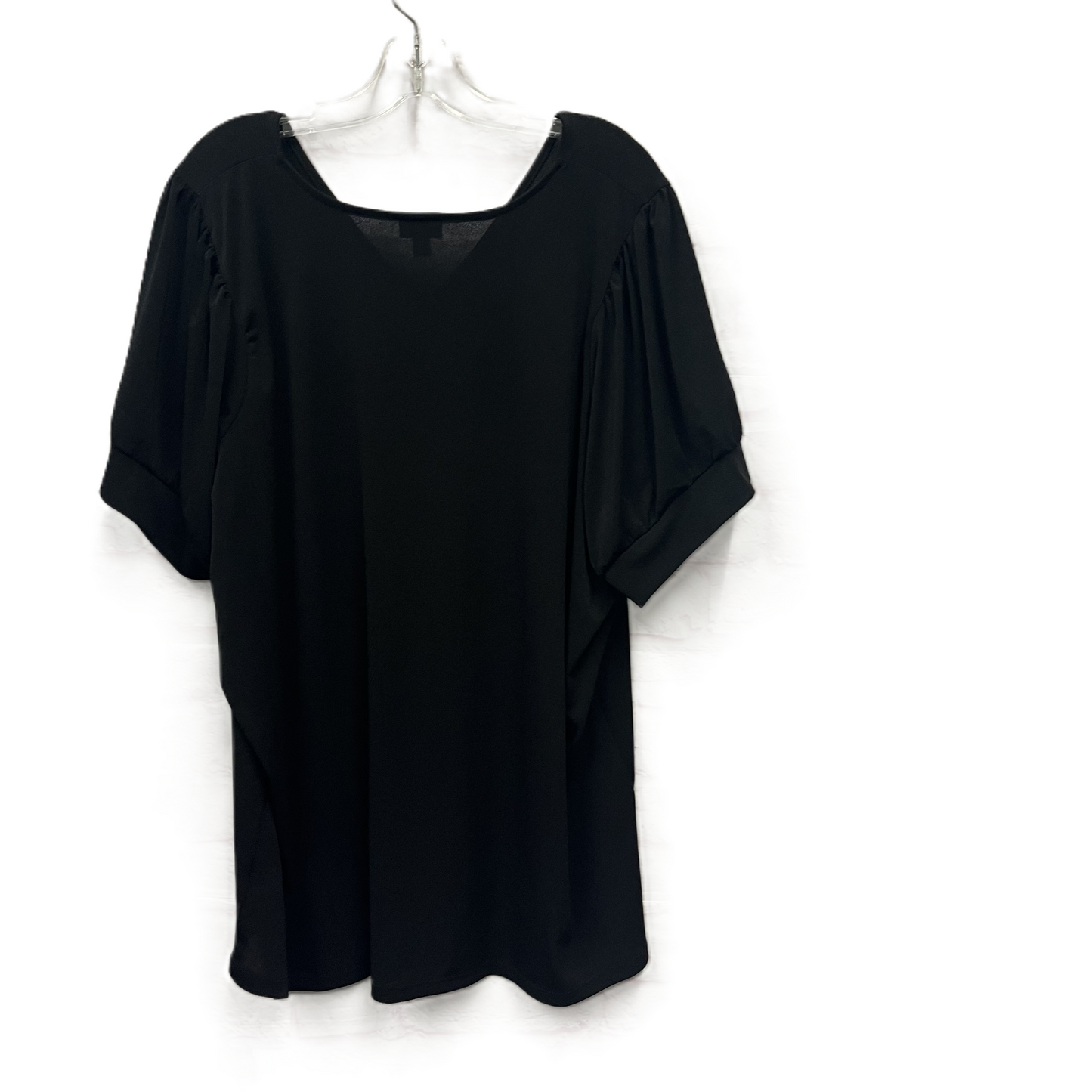 Top Short Sleeve By Torrid In Black, Size: 4x