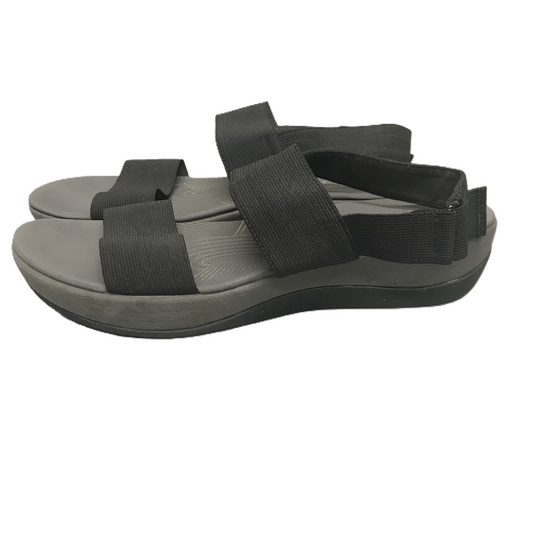 Grey Sandals Flats By Clarks, Size: 7.5