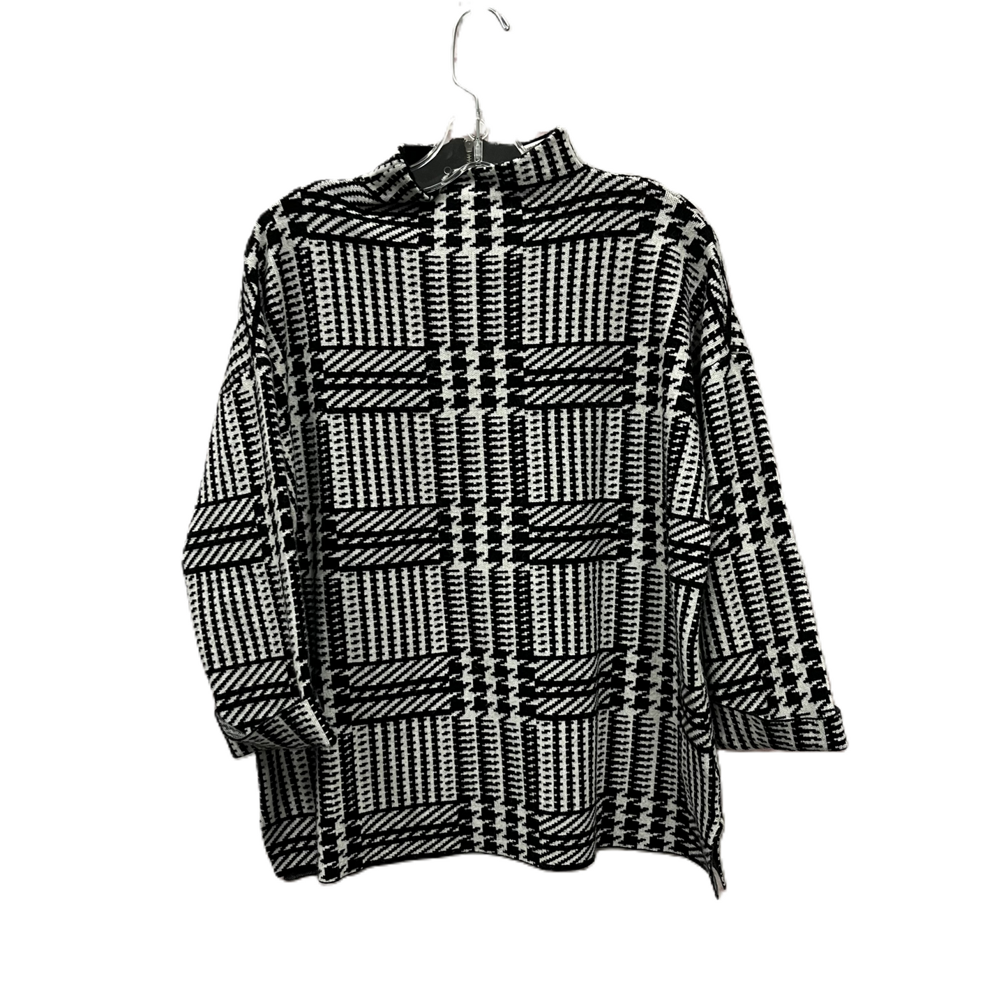 Sweater By Max Studio In Black & White, Size: Xl