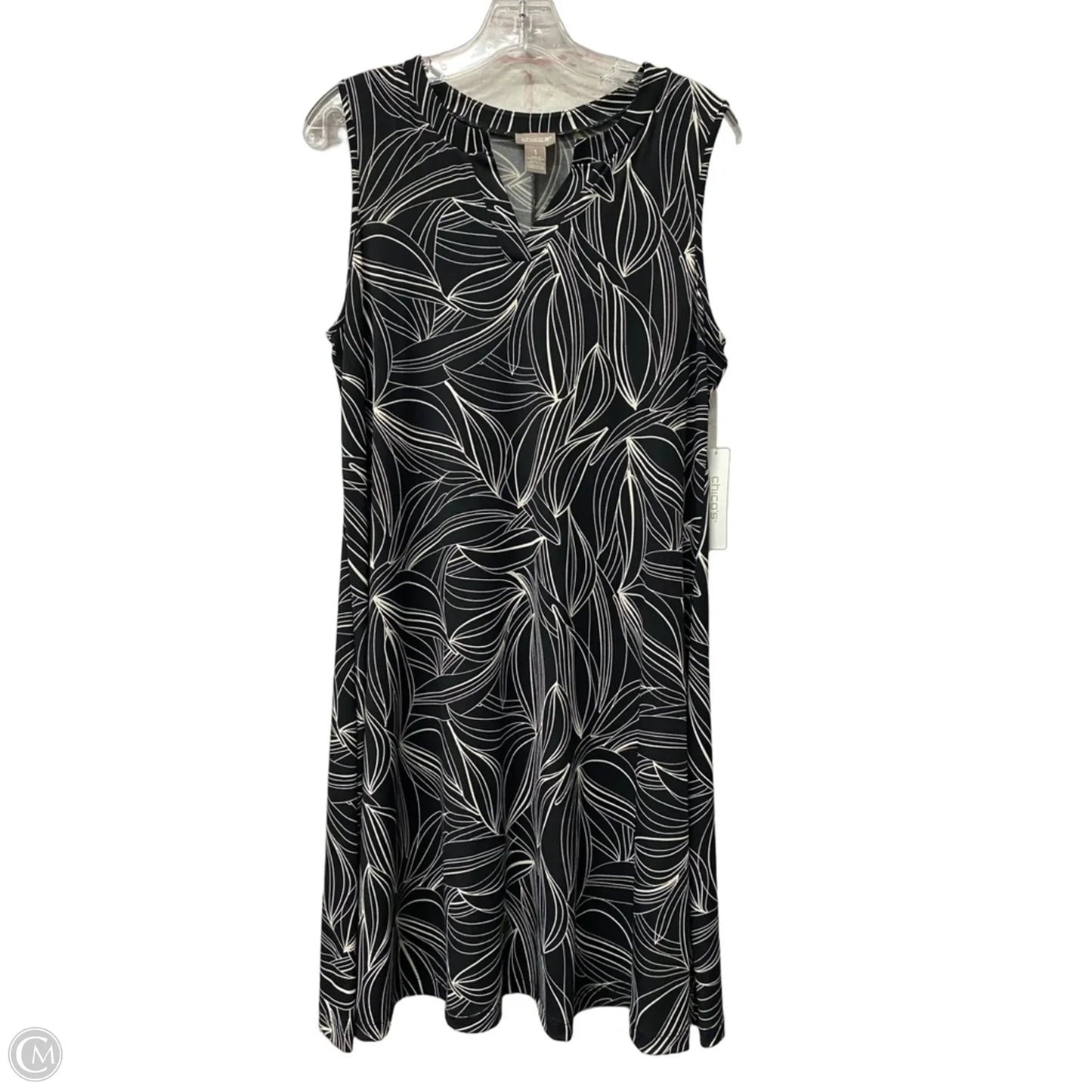 Dress Casual Short By Chicos In Black & White, Size: M