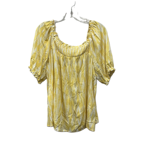 Top Short Sleeve By Torrid In Yellow, Size: 1x