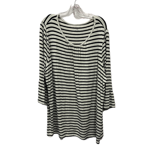 Top Long Sleeve By Croft And Barrow In Grey, Size: 2x