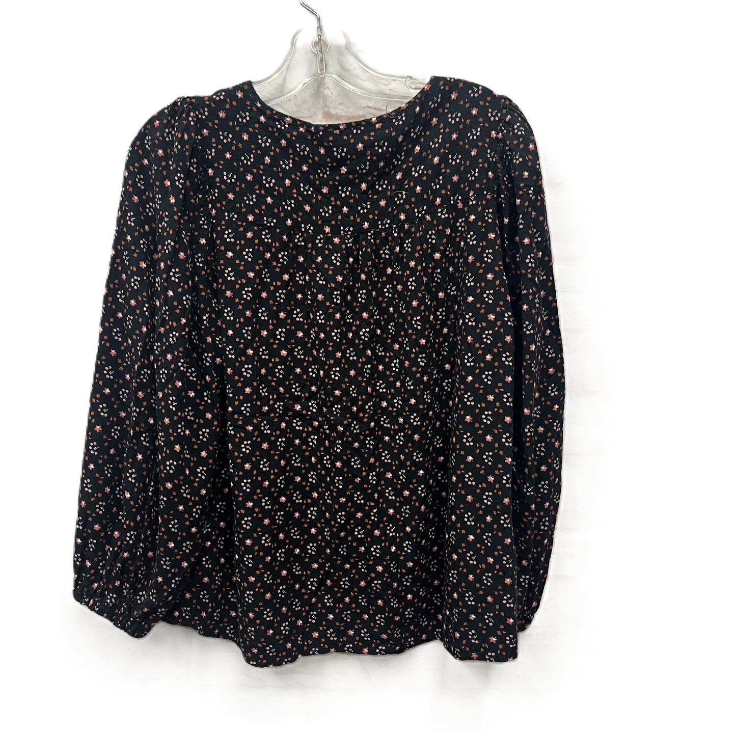 Top Long Sleeve By Universal Thread In Black, Size: M