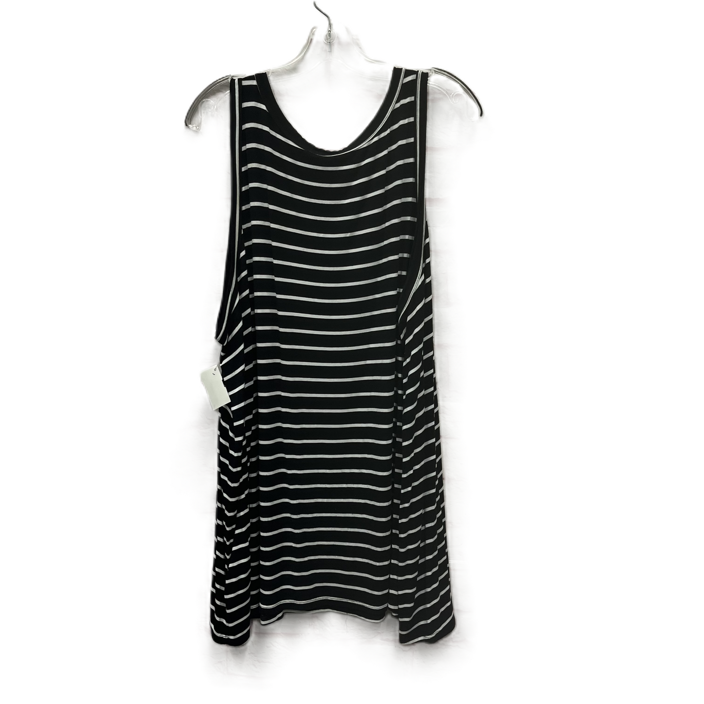 Top Sleeveless By Old Navy In Black & White, Size: 3x