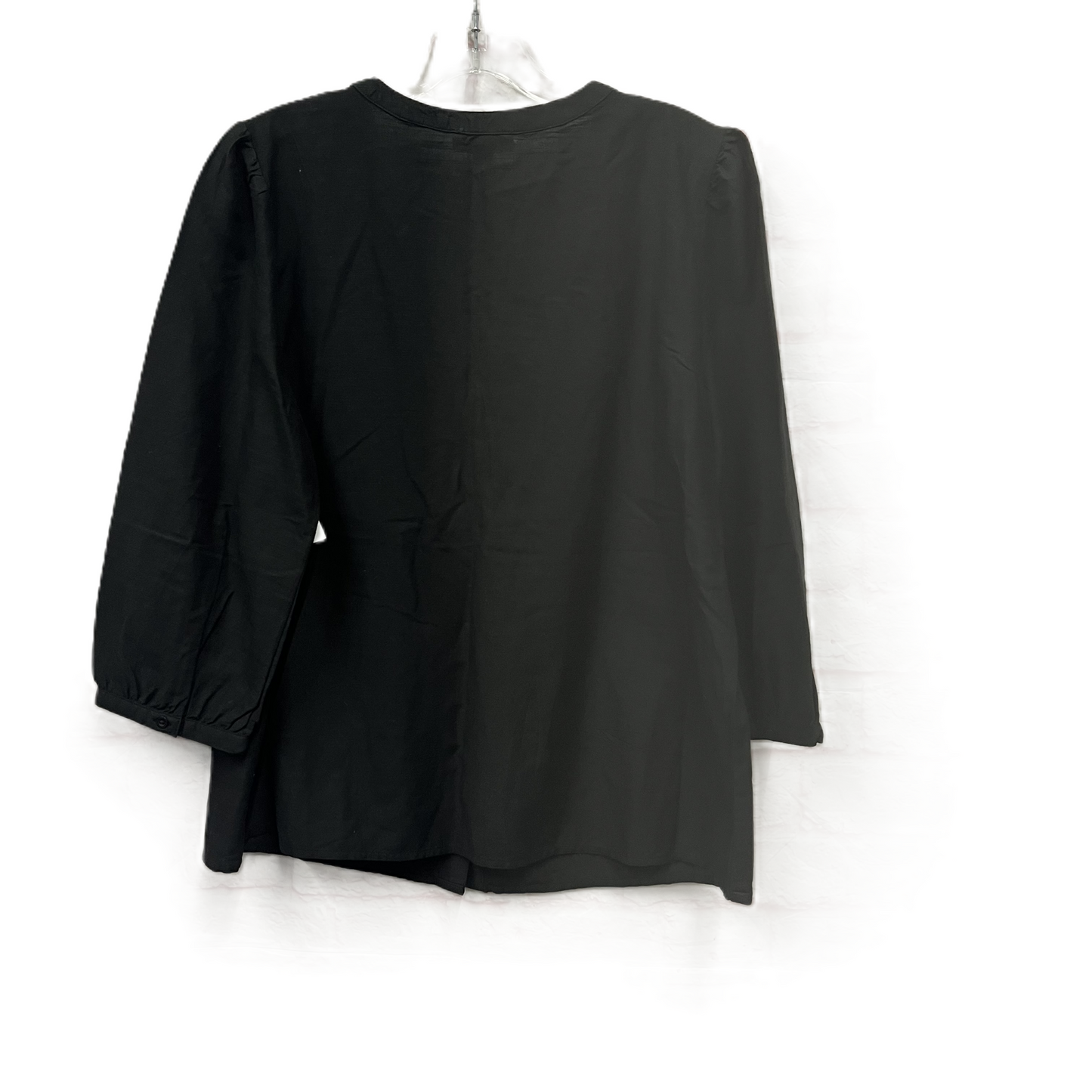 Top Long Sleeve By Knox Rose In Black, Size: M