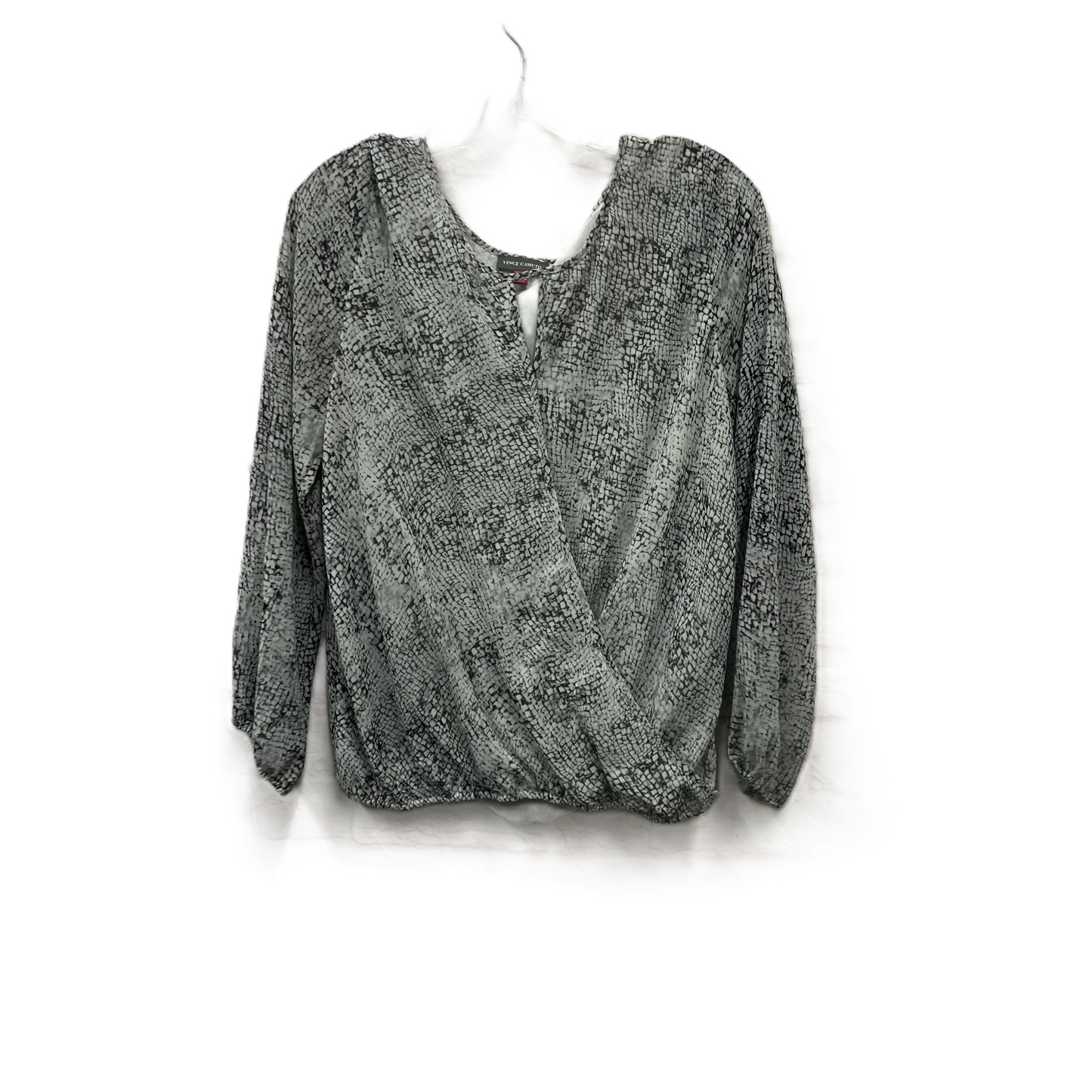 Top Long Sleeve By Vince Camuto In Grey, Size: M