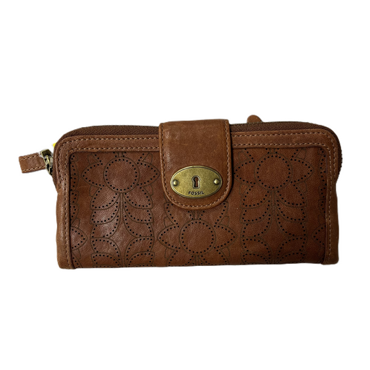 Wallet By Fossil Leather , Size: Medium