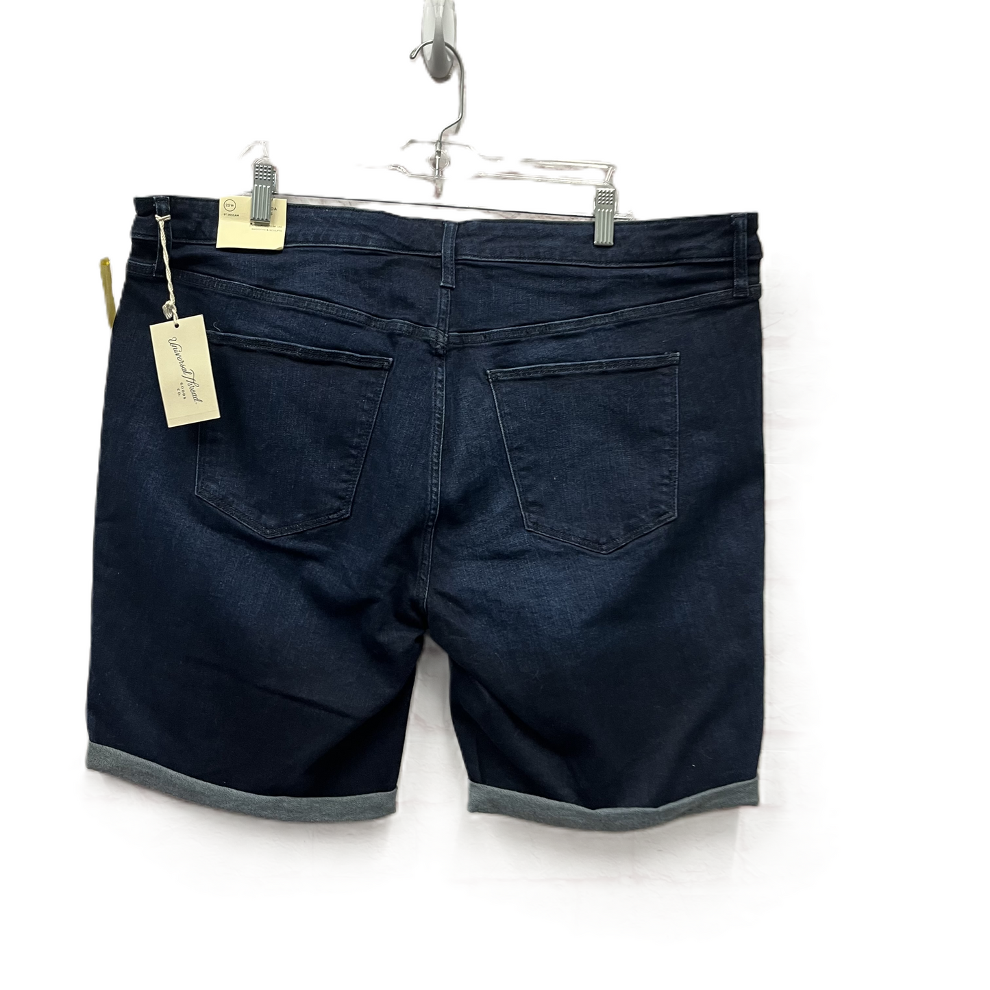 Shorts By Universal Thread In Blue Denim, Size: 22