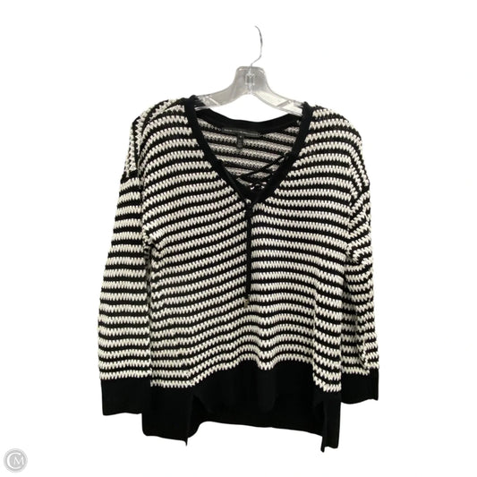 Sweater By White House Black Market In Black & White, Size: S