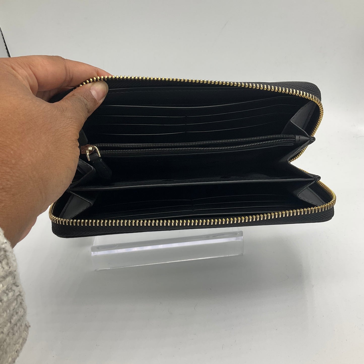 Wallet Designer By Kate Spade, Size: Medium