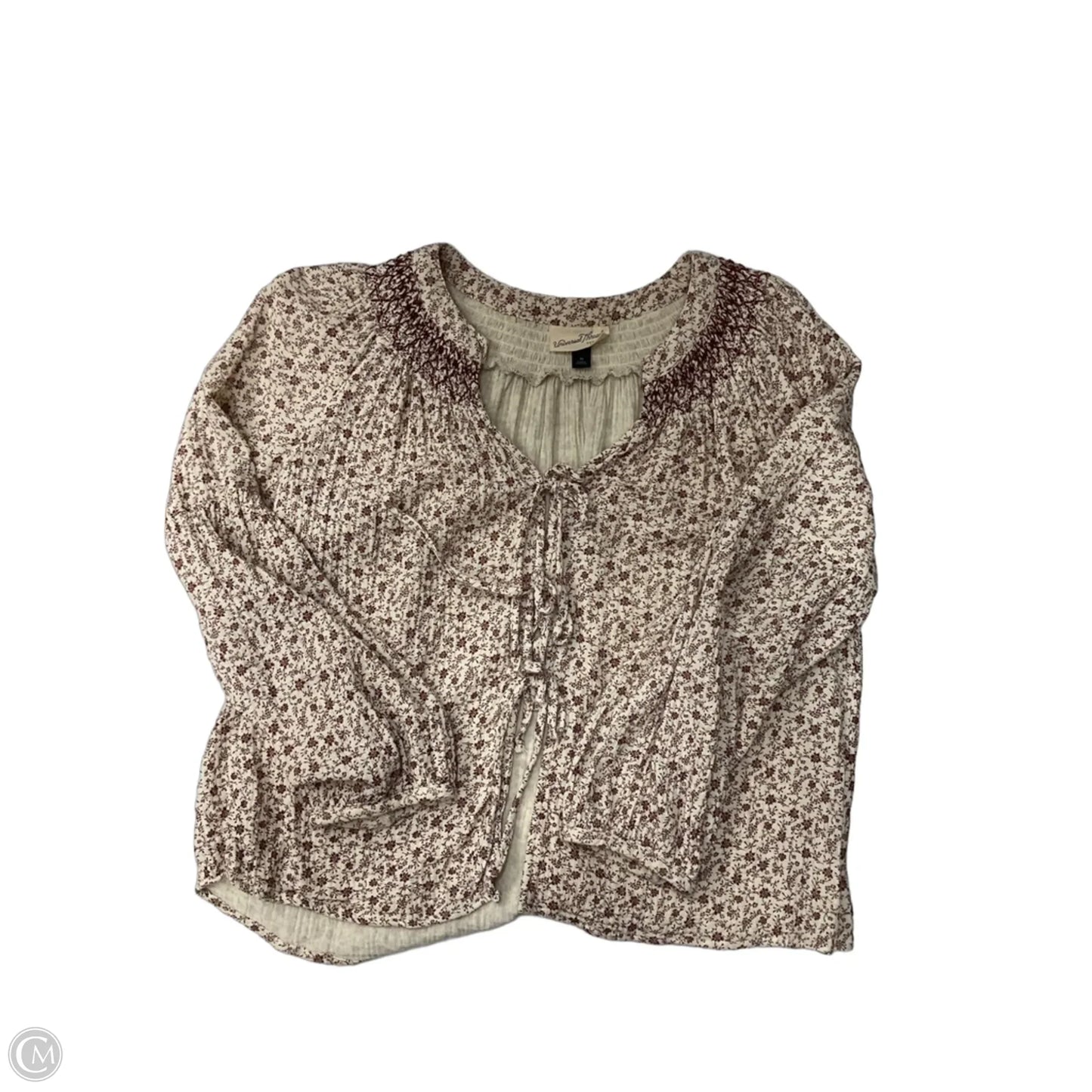 Top Long Sleeve By Universal Thread In Cream & Red, Size: M