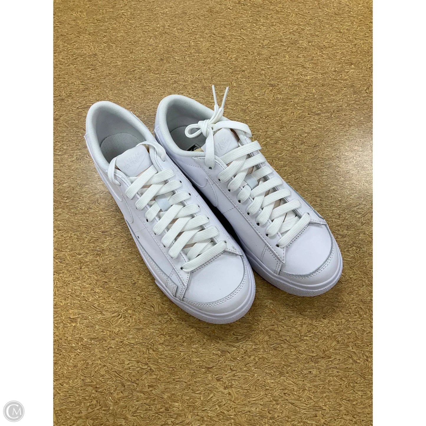 Shoes Sneakers By Nike In White, Size: 7.5