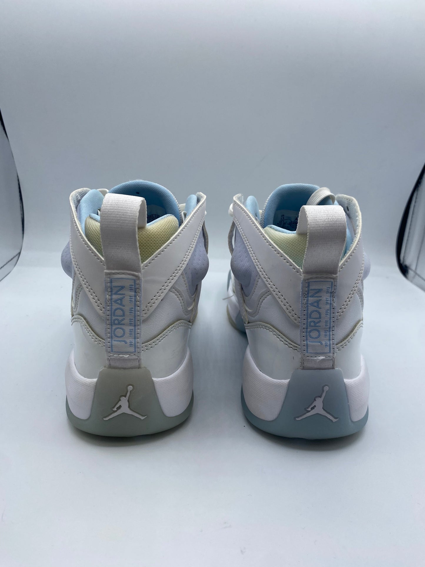 Shoes Athletic By Jordan In White, Size: 7.5