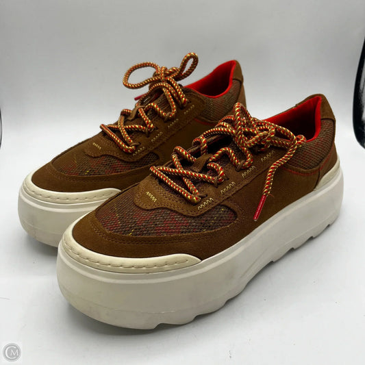 Shoes Designer By Ugg In Brown