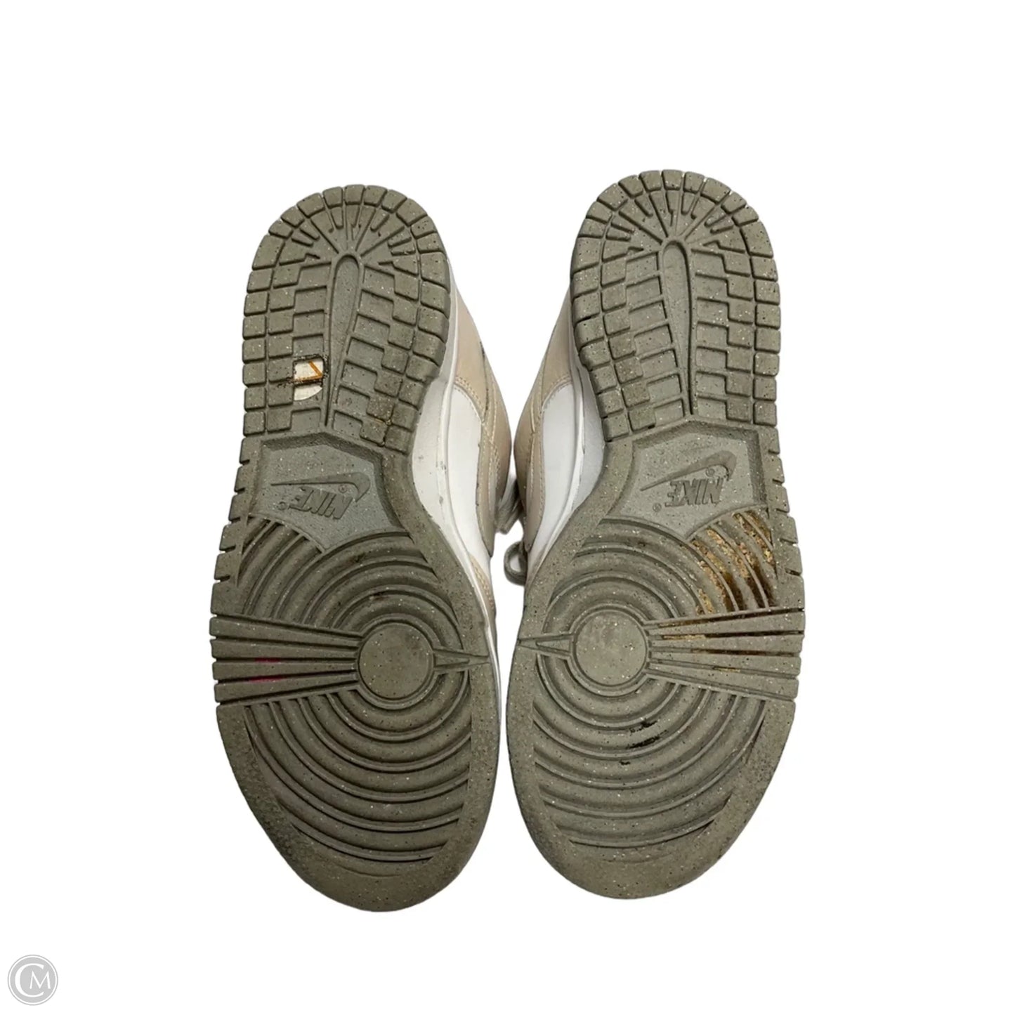 Shoes Sneakers By Nike In Cream & White, Size: 6.5