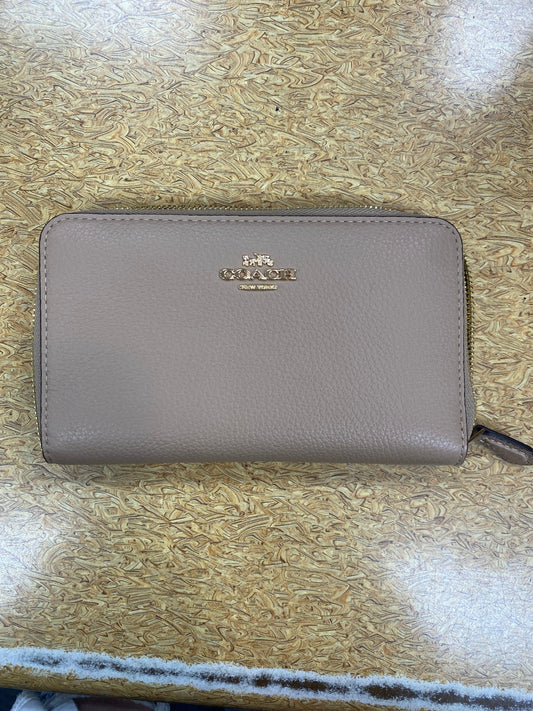 Wallet Designer By Coach, Size: Medium