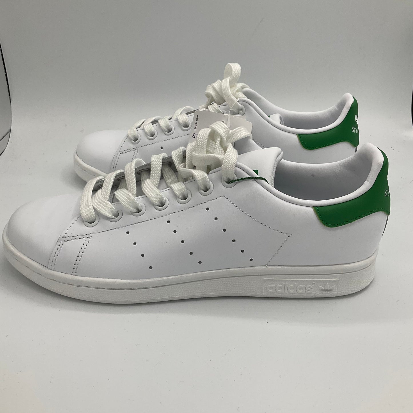 Shoes Athletic By Adidas In Green & White, Size: 6.5