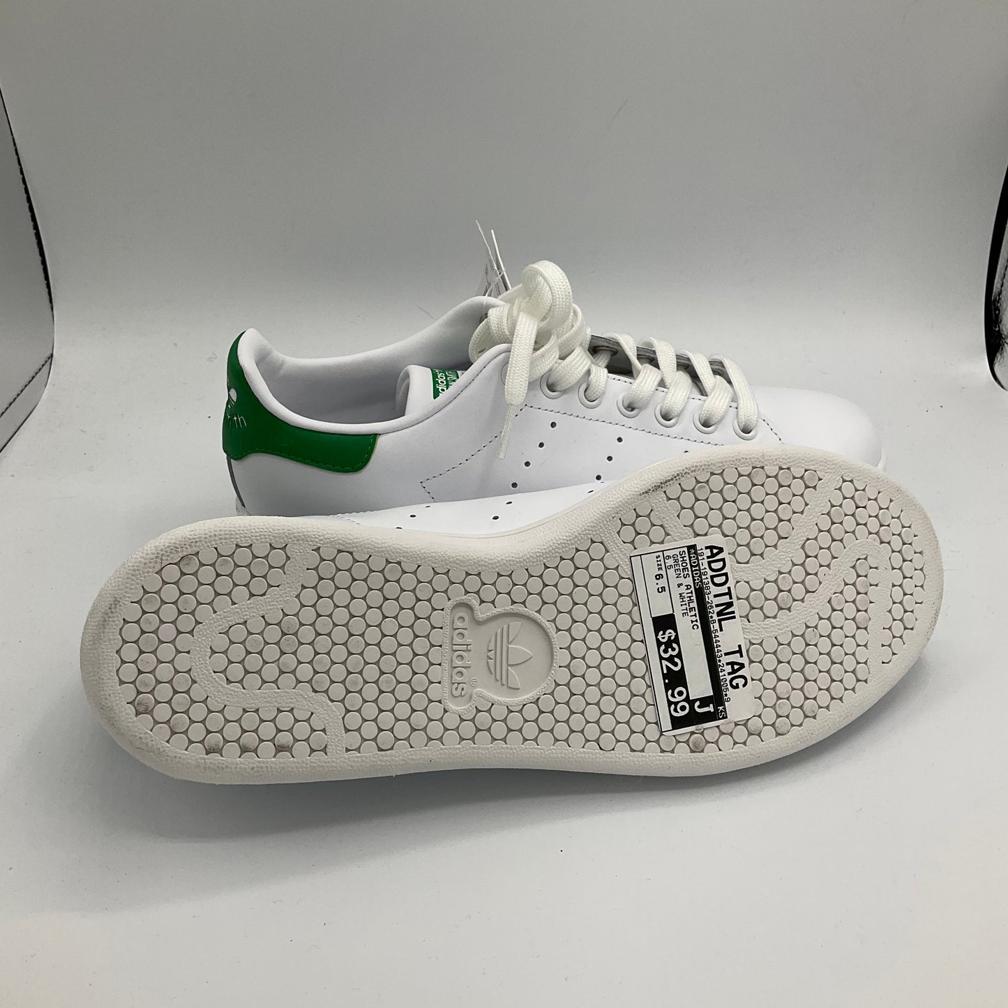 Shoes Athletic By Adidas In Green & White, Size: 6.5