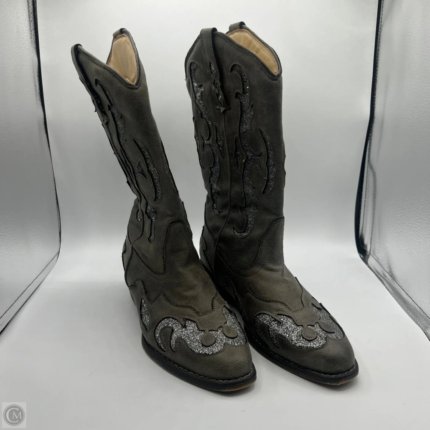 Boots Mid-calf Heels By Clothes Mentor In Silver, Size: 8.5