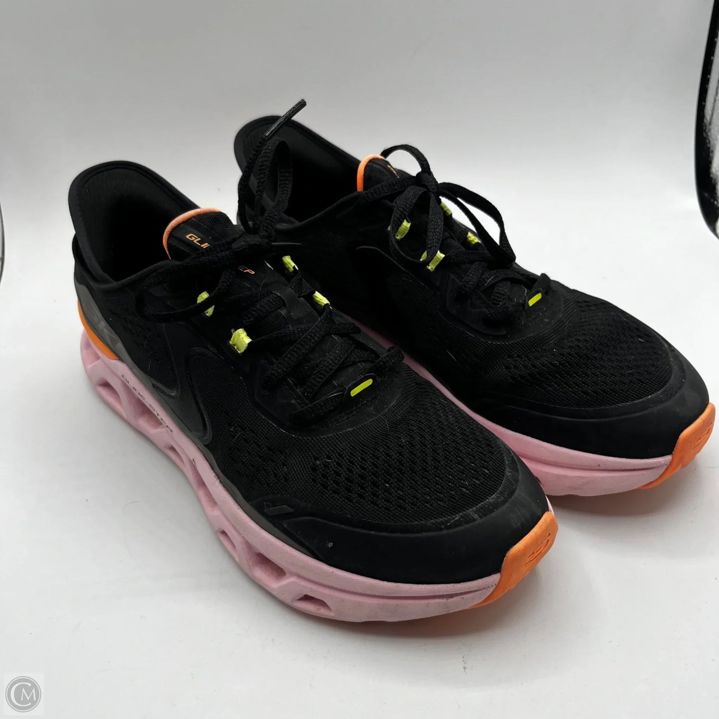 Shoes Athletic By Skechers In Black & Pink, Size: 9