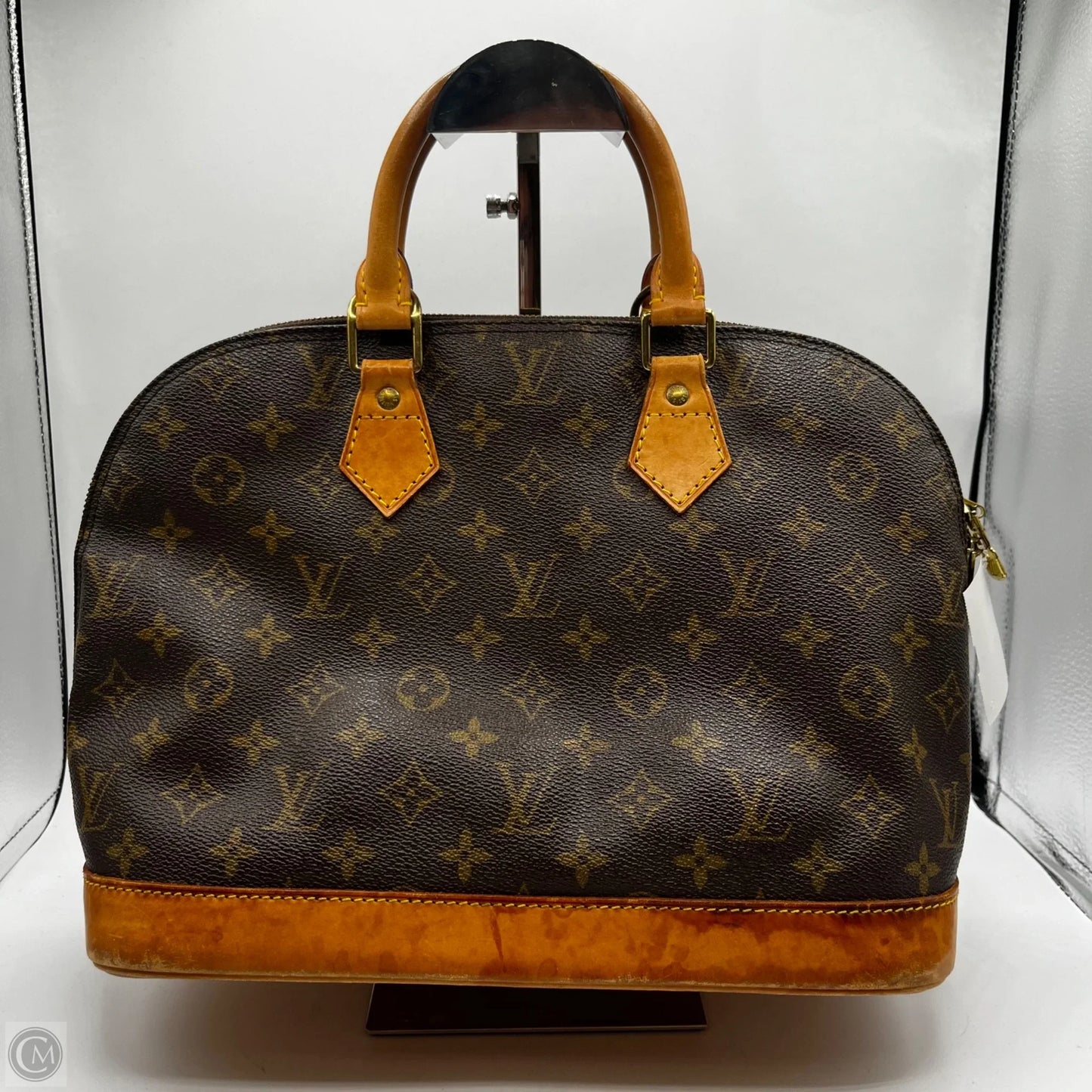 Handbag Luxury Designer By Louis Vuitton, Size: Medium