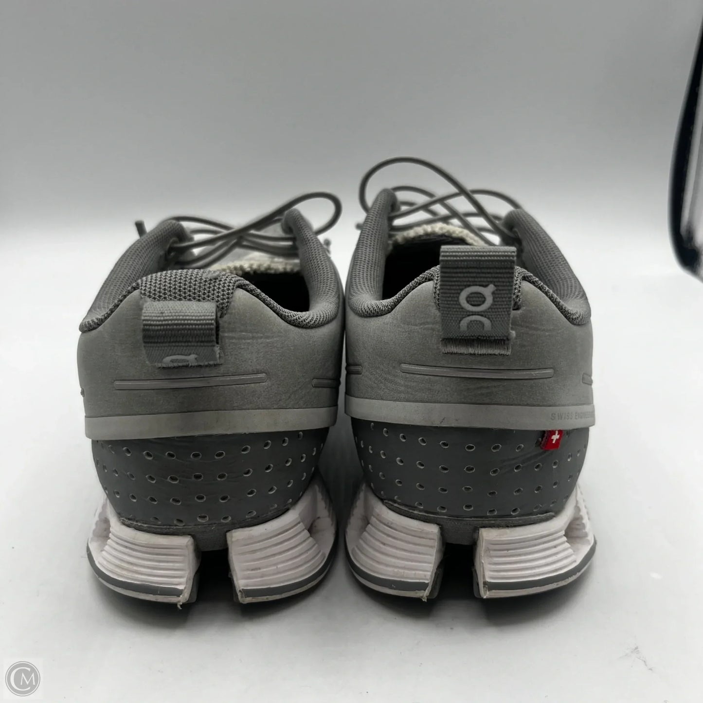 Shoes Athletic By On Cloud In Grey, Size: 6.5