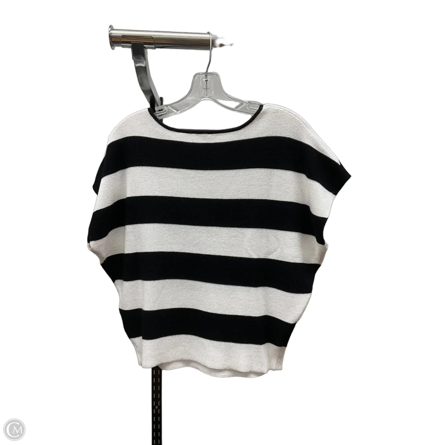 Top Sleeveless By Cyrus In Striped Pattern, Size: Xs
