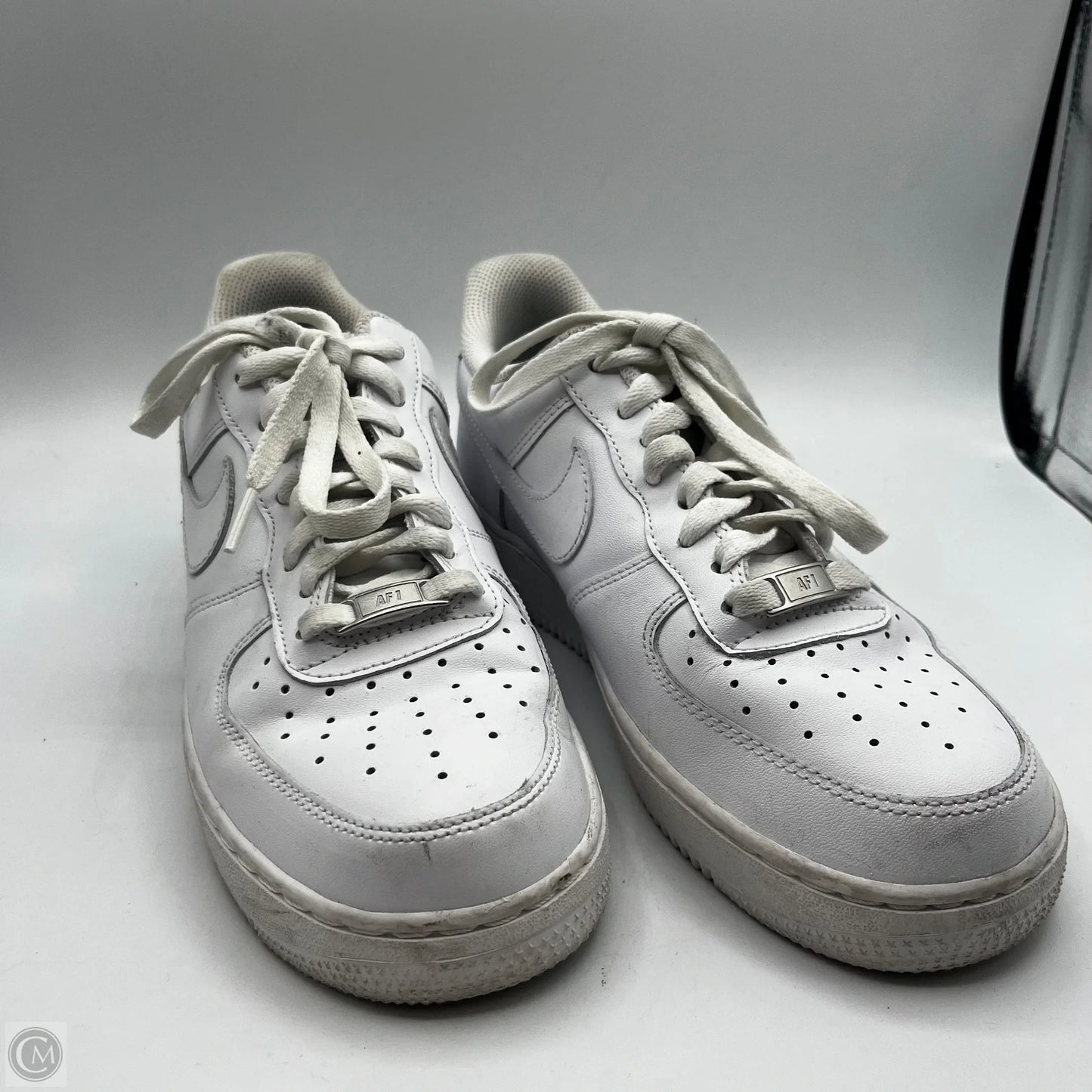 Shoes Sneakers By Nike In White, Size: 9