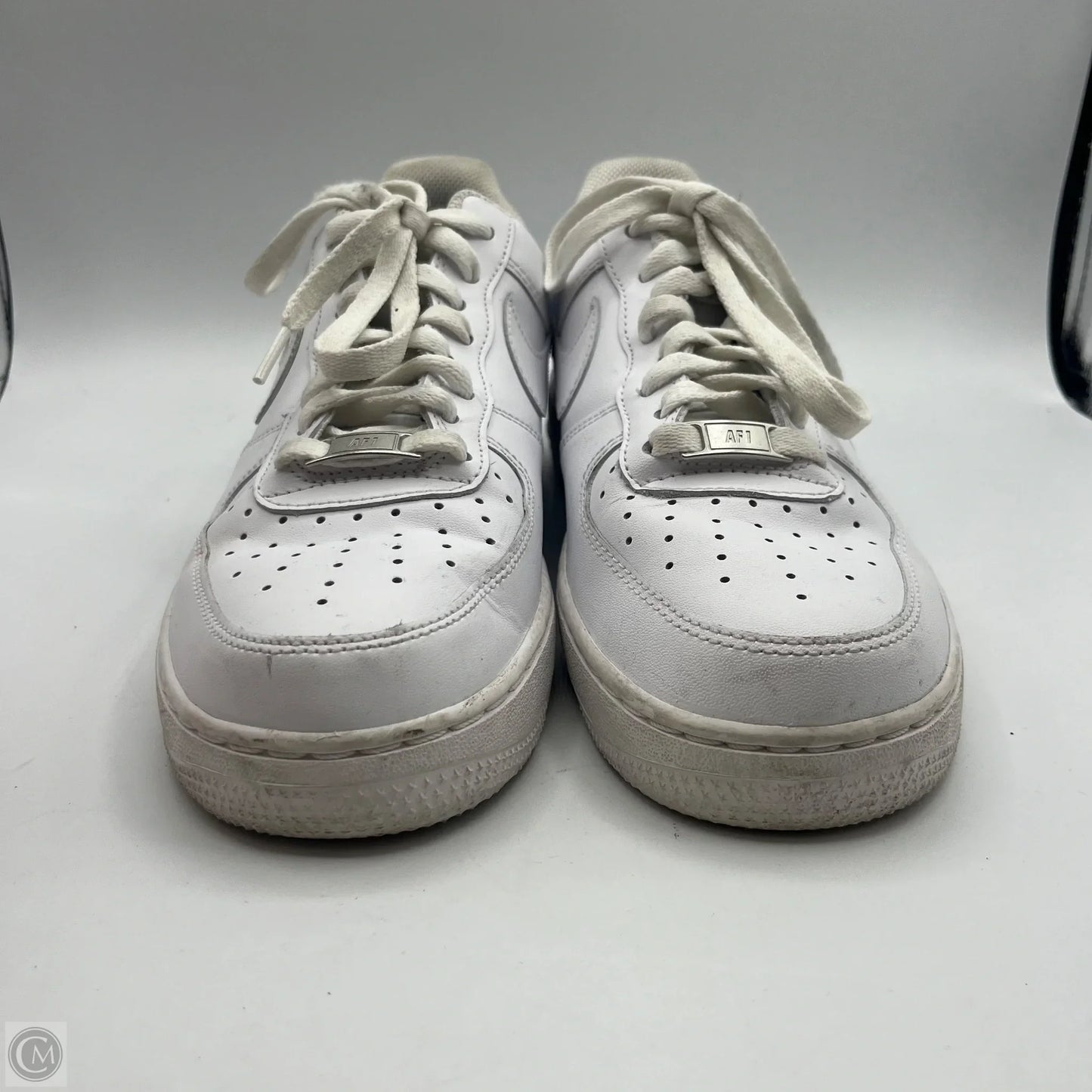 Shoes Sneakers By Nike In White, Size: 9