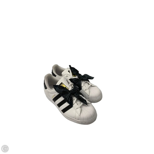 Shoes Sneakers By Adidas In Black & White, Size: 7.5