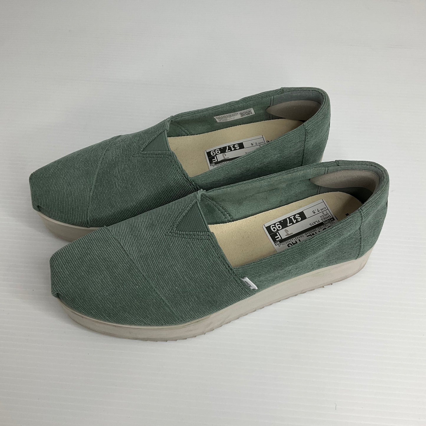 Green Shoes Flats Toms, Size 7.5