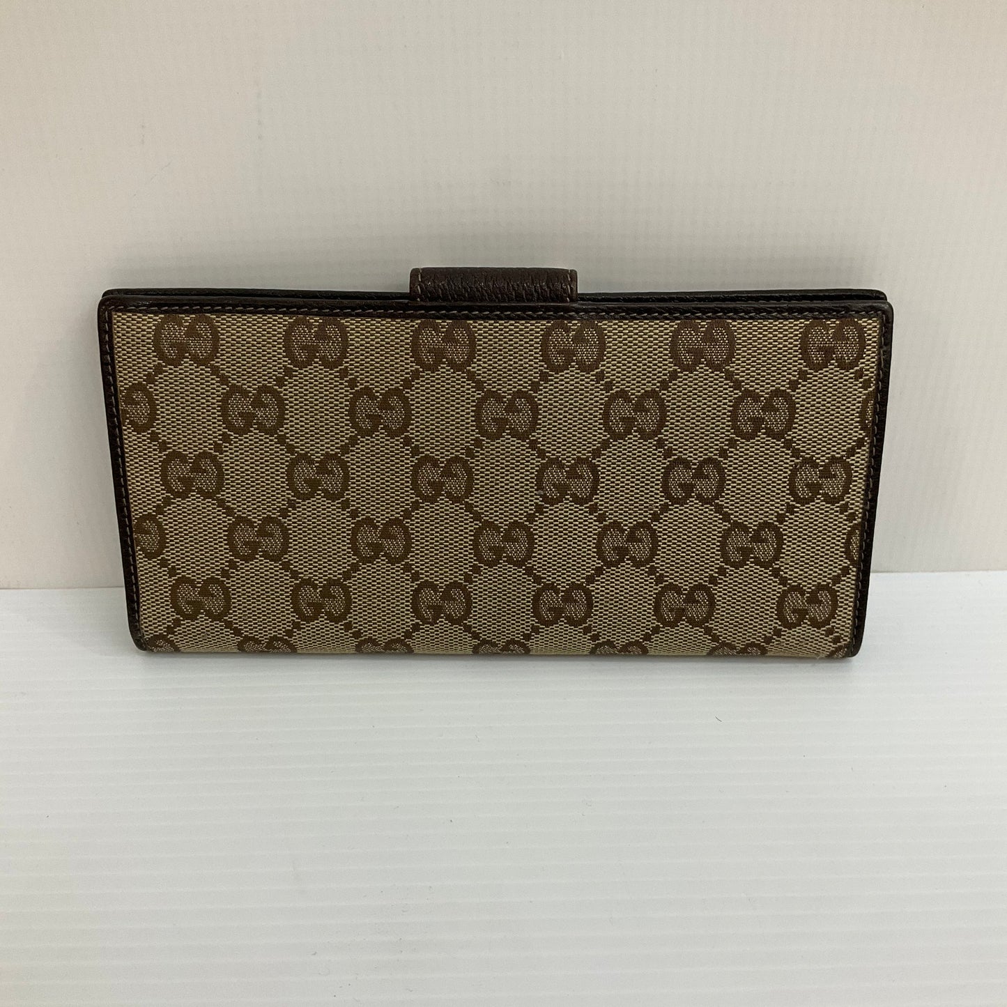 Wallet Luxury Designer By Gucci, Size: Medium