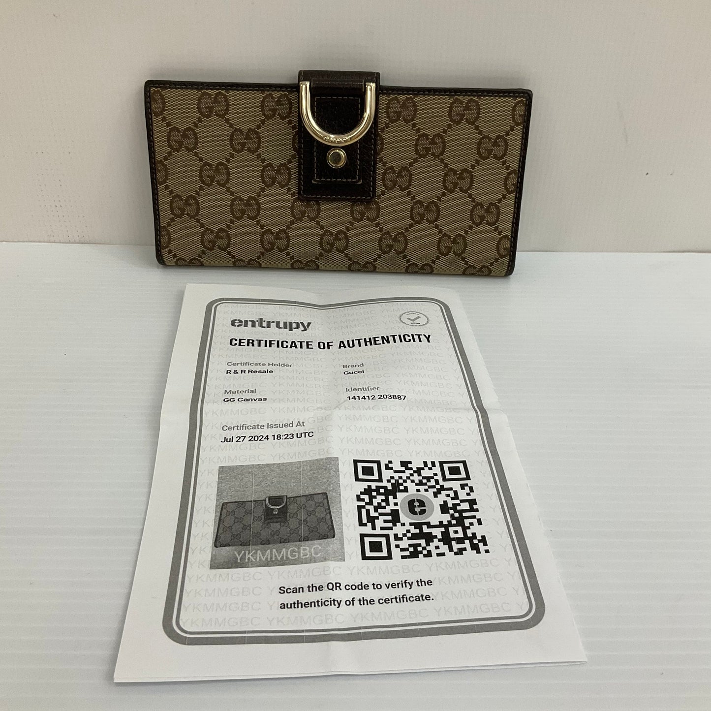 Wallet Luxury Designer By Gucci, Size: Medium