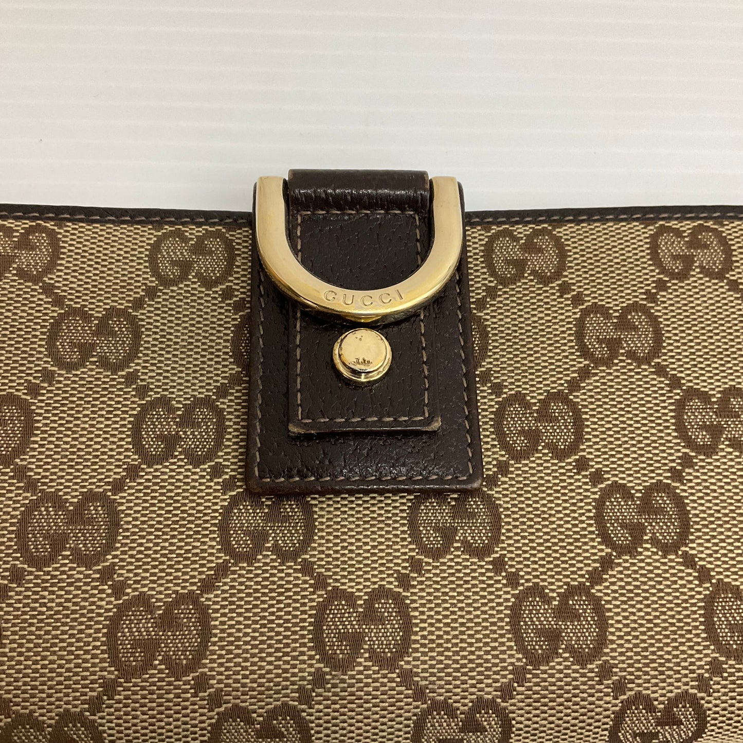 Wallet Luxury Designer By Gucci, Size: Medium